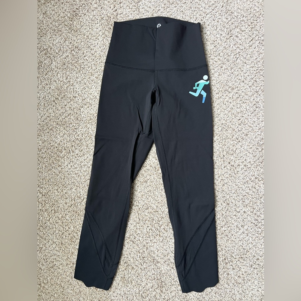 Lululemon Wunder Under High Rise Crop 23” Shred415 Logo